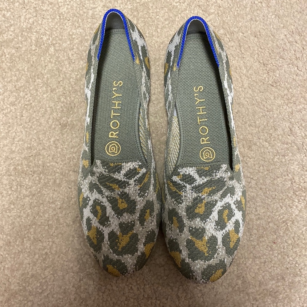 Rothy’s shoes size 7 1/2 olive green, cream, gold